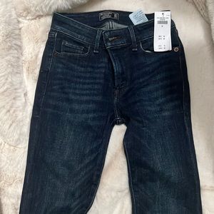 Abercrombie & Fitch Harper Low Rise Skinny Boot Size 24/00R